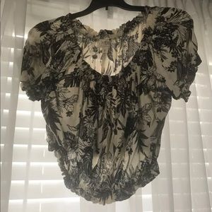 Cute black & cream flower crop top